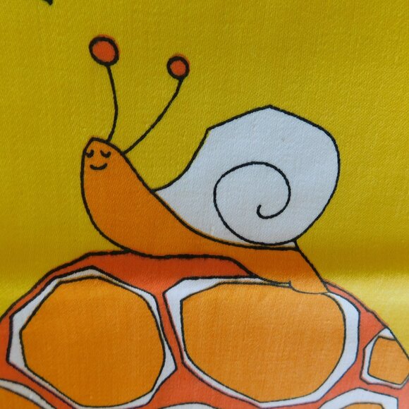 VTG groovy Katashas Unusuals wrap skirt fabric Schumacher Turtle Time material - Picture 3 of 16